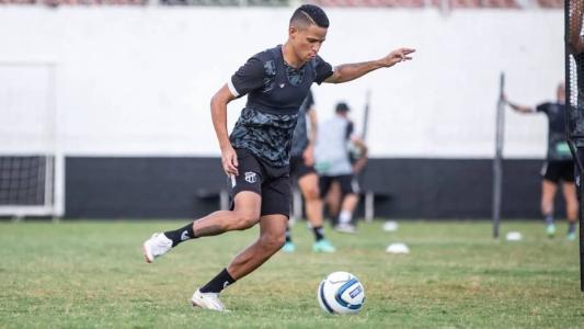 Erick em treinamento do Ceará, no CT de Porangabuçu