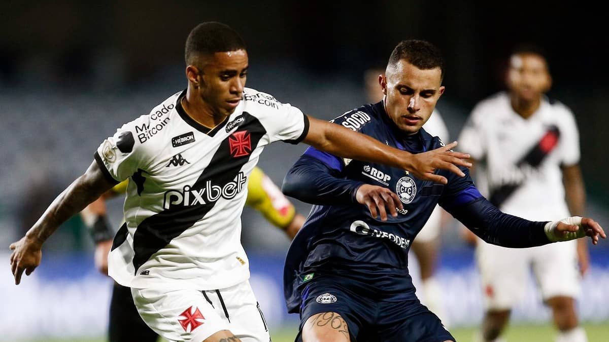 Erick Marcus lamenta empate do Vasco na Série A: 'Gostinho amargo'