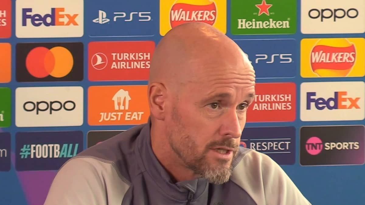 Técnico do Manchester United cogita escalar Antony: 'Será levado em consideração'