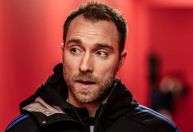 Clube do ator Ryan Reynolds faz proposta para contratar Eriksen, de saída do United