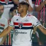 Erison quebra jejum, dá vitória ao São Paulo e ajuda Botafogo, dono de seus direitos