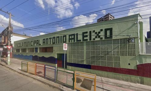 Escola Municipal Antônio Aleixo, no Barreiro