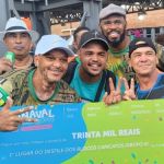 Estivadores do Havaí vence disputa de Blocos Caricatos em BH