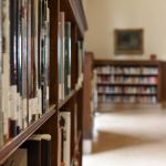 Um terço das escolas públicas de MG não tem biblioteca e quase metade não tem câmeras de segurança