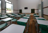 Evasão escolar no ensino médio cai 43% com Pé-de-Meia, diz MEC