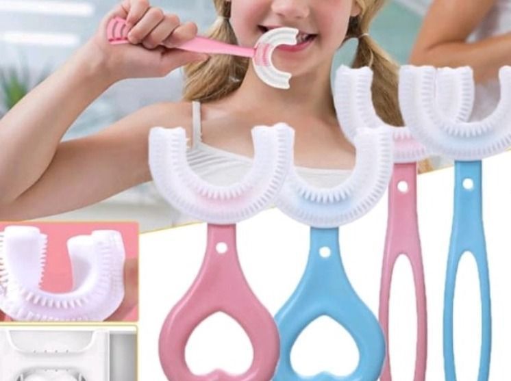 Escova de dente infantil em formato de U é segura? Dentista alerta sobre produto de silicone