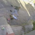 Vídeo mostra mulher sendo esfaqueada e espancada pelo ex no bairro Barroca, em BH