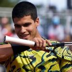 Alcaraz vence Tsitsipas e é bicampeão do ATP de Barcelona de Tênis