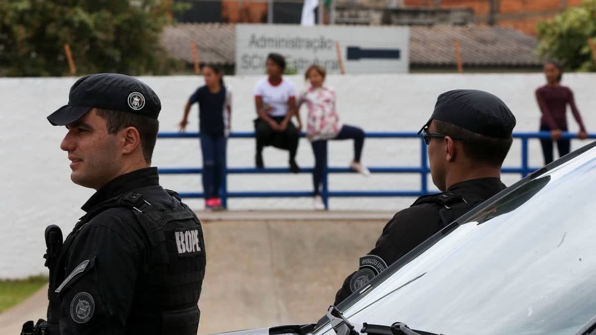 Segurança armada não é suficiente para evitar ataques em escolas e prevenção é única saída, diz especialista