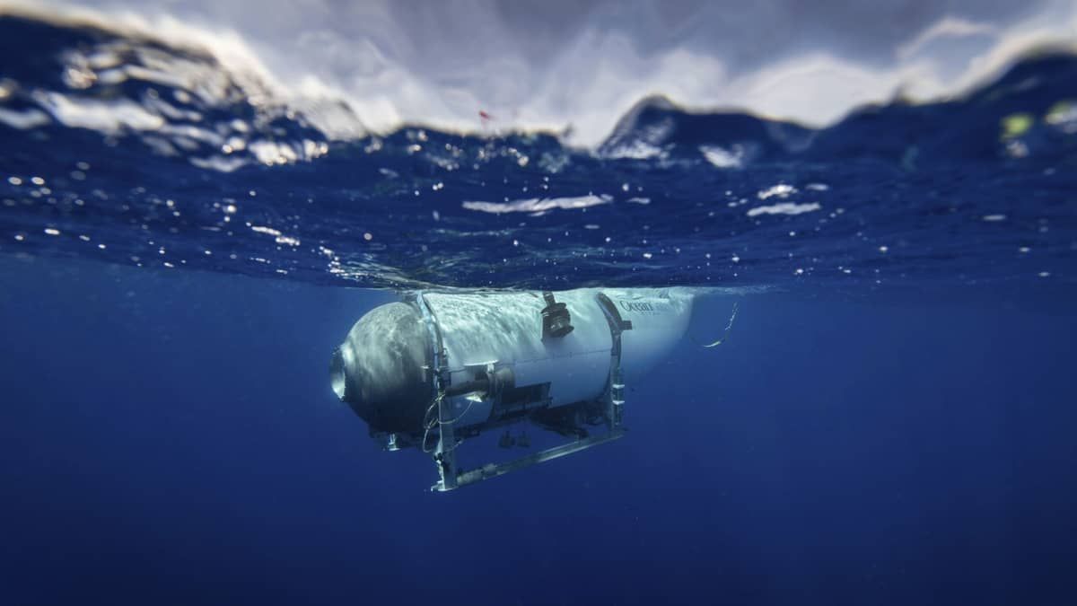 Submarino implodiu e foi arrastado ou perdeu o controle, afundou e implodiu? Especialista comenta 