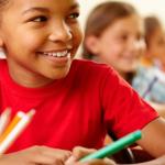 Crescem casos de ataques em escolas: especialistas dizem o que fazer
