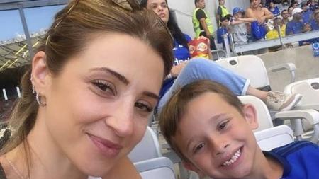 Esposa de D'Ale em Cruzeiro x Inter