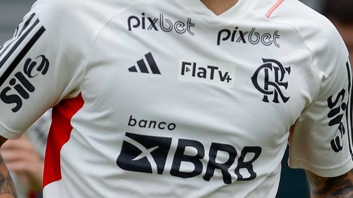 Esposa de atacante do Flamengo é indiciada por lavagem de dinheiro e organização criminosa