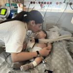 Esposa do Zé Vaqueiro desabafa sobre filho na UTI com Síndrome de Patau: 'Angústia'