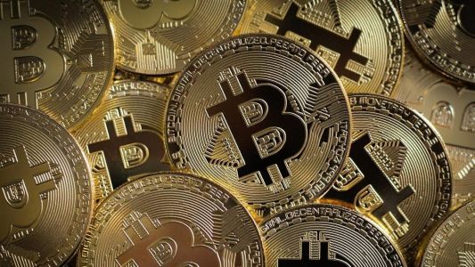 Esquema de pirâmide financeira de criptomoedas teria dado prejuízo de US$ 100 milhões