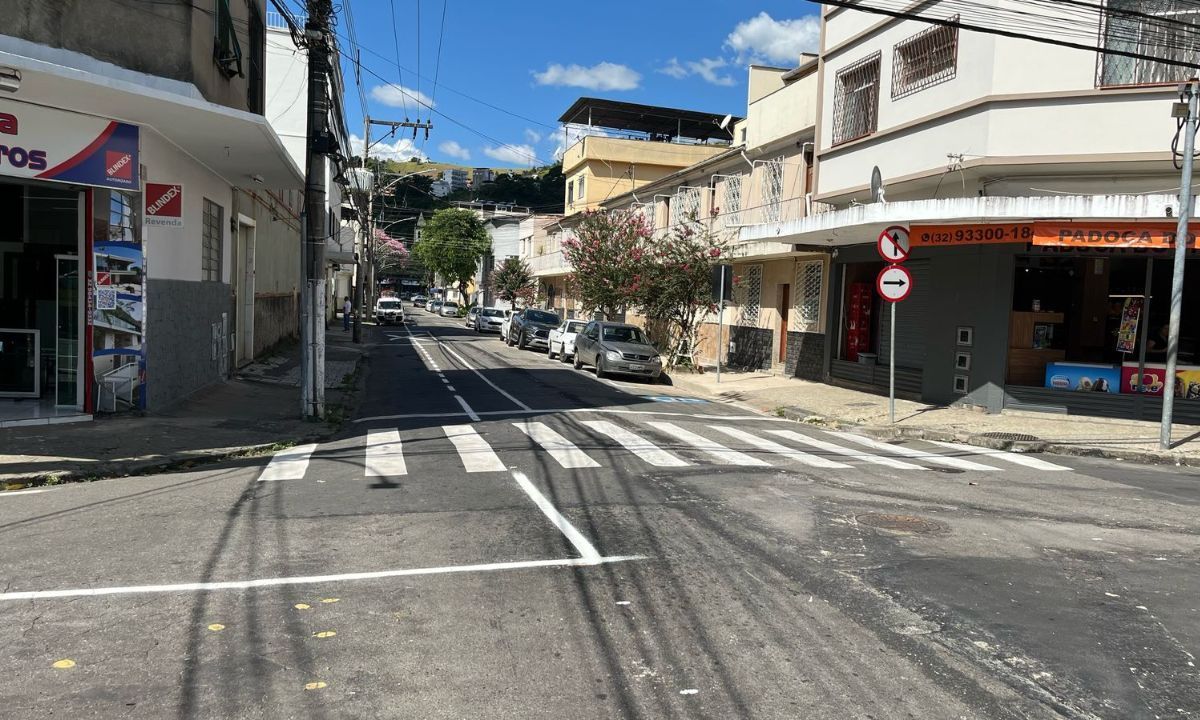 'Confusão generalizada': moradores reclamam de mudança de trânsito no Bairro Poço Rico em Juiz de Fora