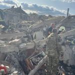 Casa Branca denuncia 'pavoroso' bombardeio russo contra aldeia que matou 51 pessoas na Ucrânia