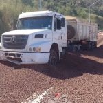 Carreta utiliza área de escape no Anel Rodoviário de Belo Horizonte 