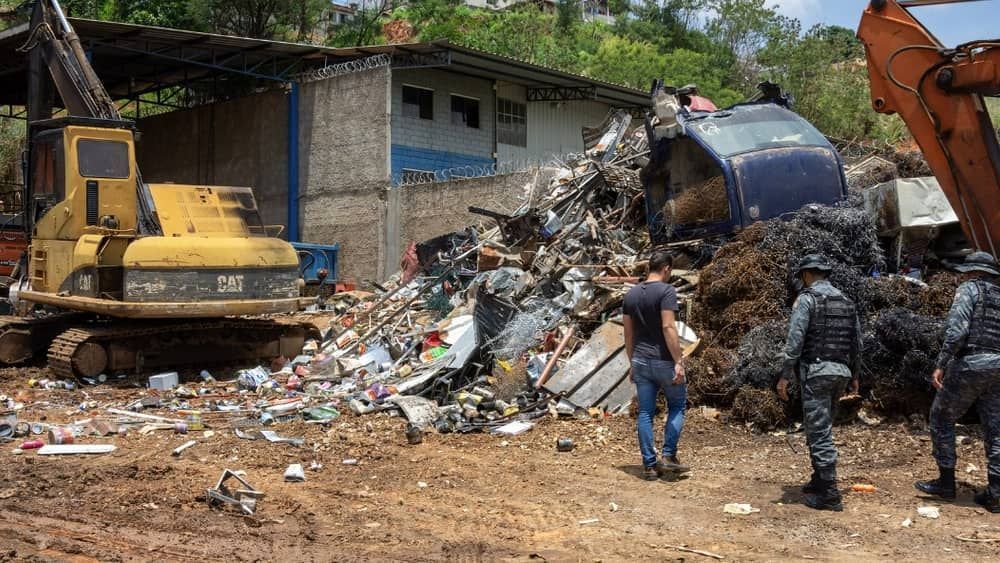 Ferros-velhos são alvo de operação contra furto de fios de cobre em Contagem