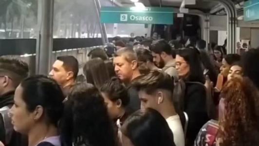 Estação Osasco, linha diamante, em SP.
