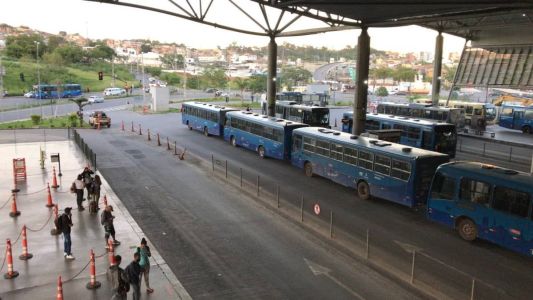 Estação São Gabriel na manhã desta segunda-feira (16)
