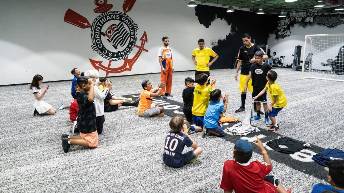 Arena do Corinthians receberá crianças de ONGs para tour, visitação e jogo de futebol