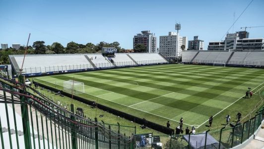 Estádio Domingo Burgueño, em Maldonado, onde o Fortaleza iniciou e terminará campanha internacional em 2023