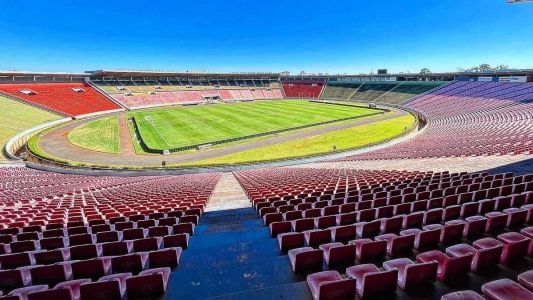 Estádio em Uberlândia tem cadeiras do Mineirão antigo