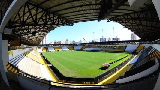 Estádio Heriberto Hulse