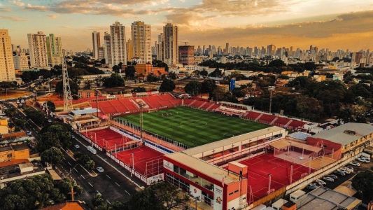 Estádio Onésio Brasileiro Alvarenga, o OBA, em Goiânia-GO