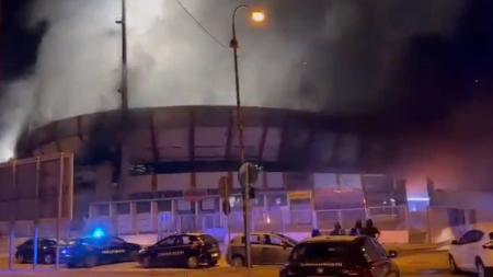 Estádio precisou ser evacuado