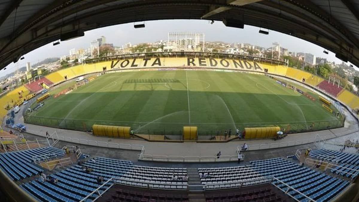 Vasco muda rota e deve mandar clássico com o Fluminense em Volta Redonda