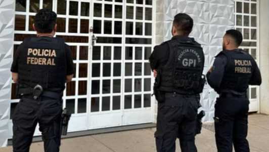 Estão sendo cumpridos 13 mandados de busca e apreensão e 9 de prisão temporária