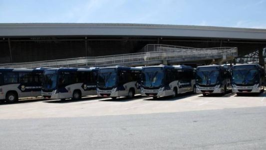 Estão sendo ofertadas 16 vagas para quem se interessa em conduzir ônibus
