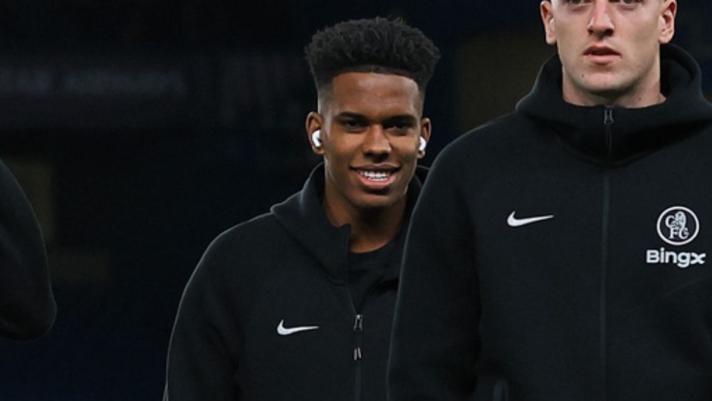 Estevão se recupera de lesão e vai reforçar Chelsea diante do Aston Villa
