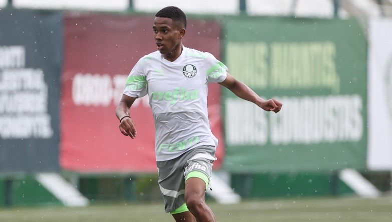 Joia do Palmeiras, Estevão William é promovido para equipe profissional