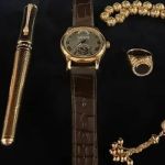 Servidora rebate Michelle Bolsonaro e diz que ela recebeu joias 'em mãos'