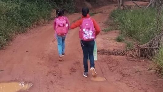 Estrada ruim é obstáculo ´para irmãs chegarem à escola no interior de Minas