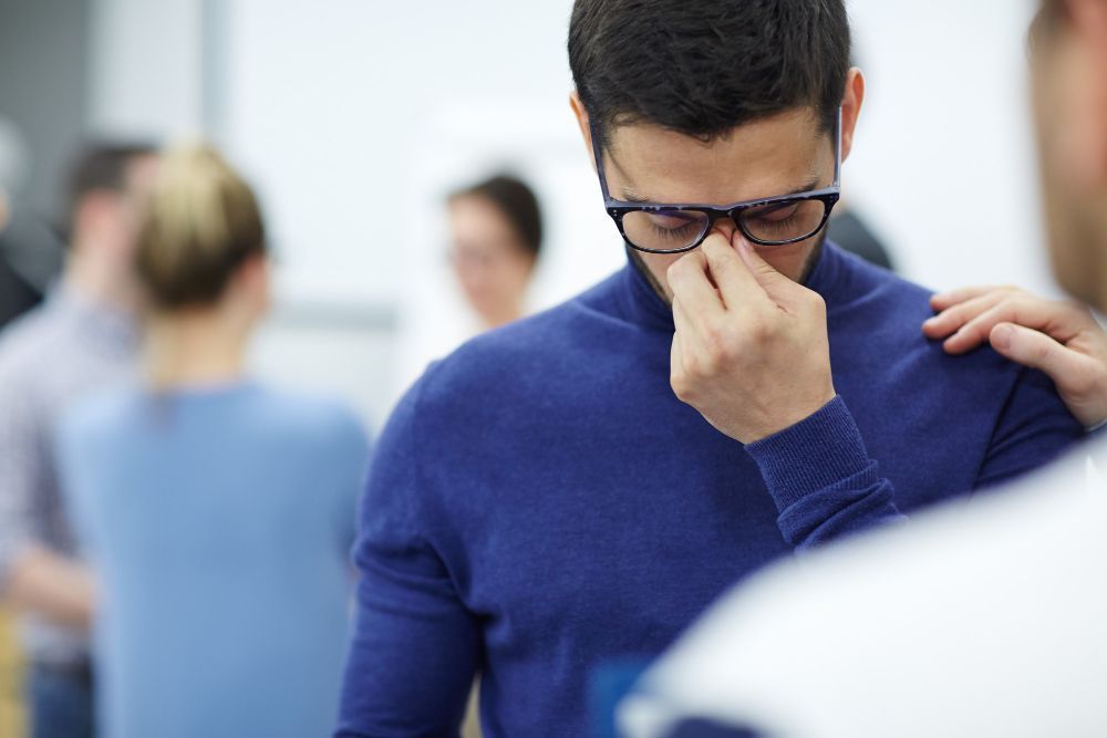 Estudo aponta que saúde mental é prioridade sobre salários altos para 81% das pessoas