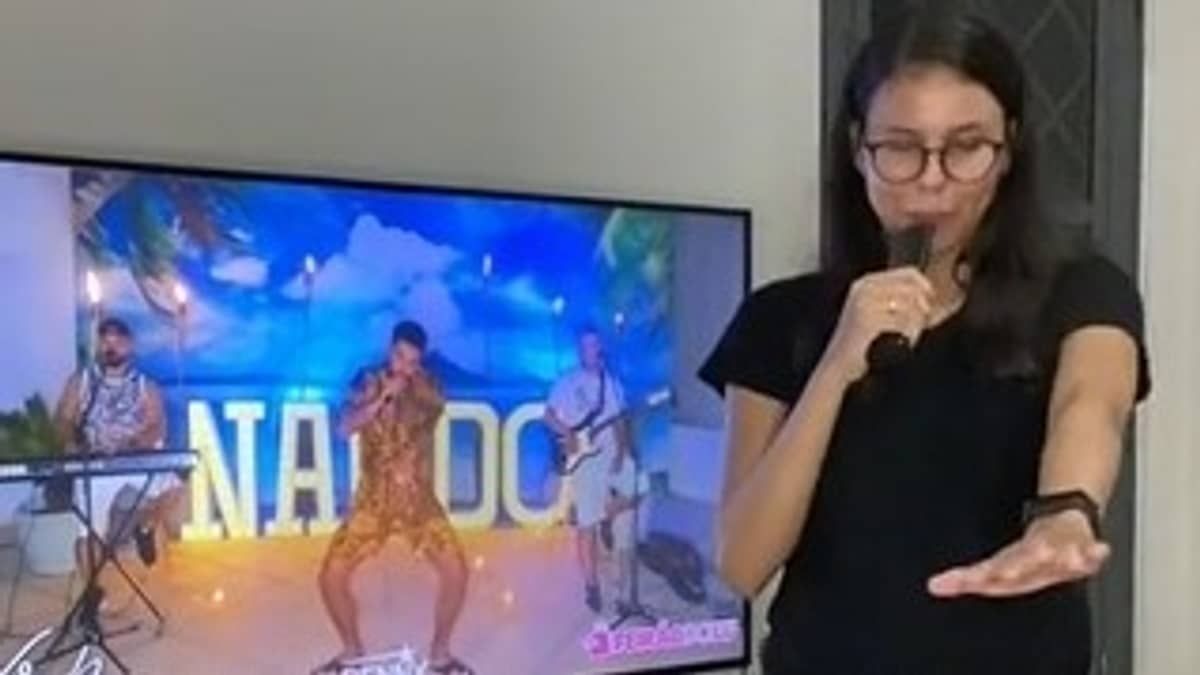 Conheça Rafaela Faria, tiktoker que recuperou hit de Naldo Benny com dança e coice