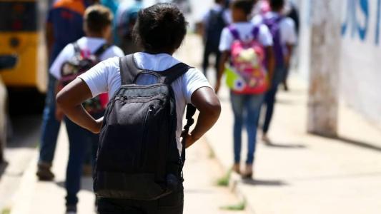 Estudantes de Januária terão aulas suspensas até sexta-feira (29)