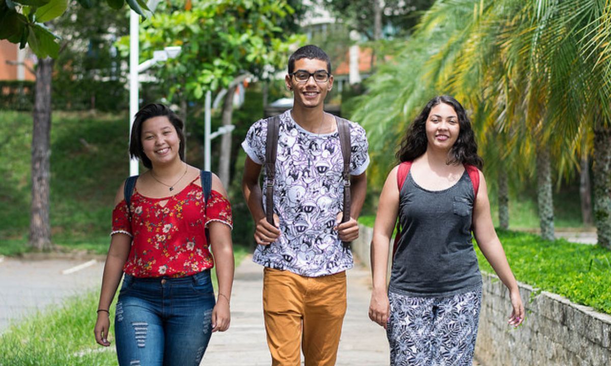 UFJF divulga edital de convocação para mudança de curso de vagas ociosas