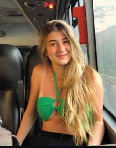 Brunna Rosa, de 22 anos, morreu em acidente na Av. Nossa Senhora do Carmo