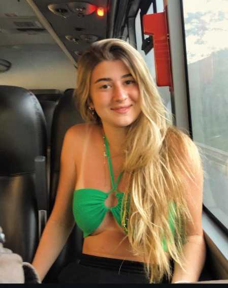 Brunna Rosa, de 22 anos, morreu em acidente na Av. Nossa Senhora do Carmo