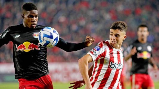 Estudiantes e Bragantino empataram nesta quarta-feira (7) e decisão do primeiro lugar da chave ficou para a última rodada