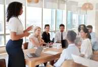 Mulheres lideram novos vínculos de trabalho formal em 2026