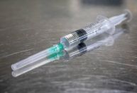 Vacina de bronquiolite protege 81% dos bebês quando aplicada em gestantes