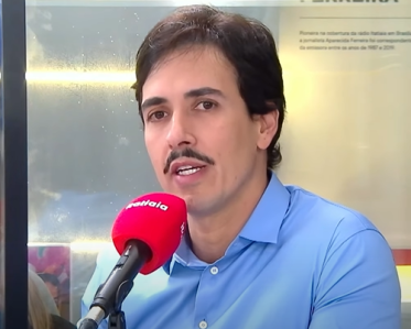 Euclydes no estúdio da Itatiaia, em Brasília, no último dia 1º