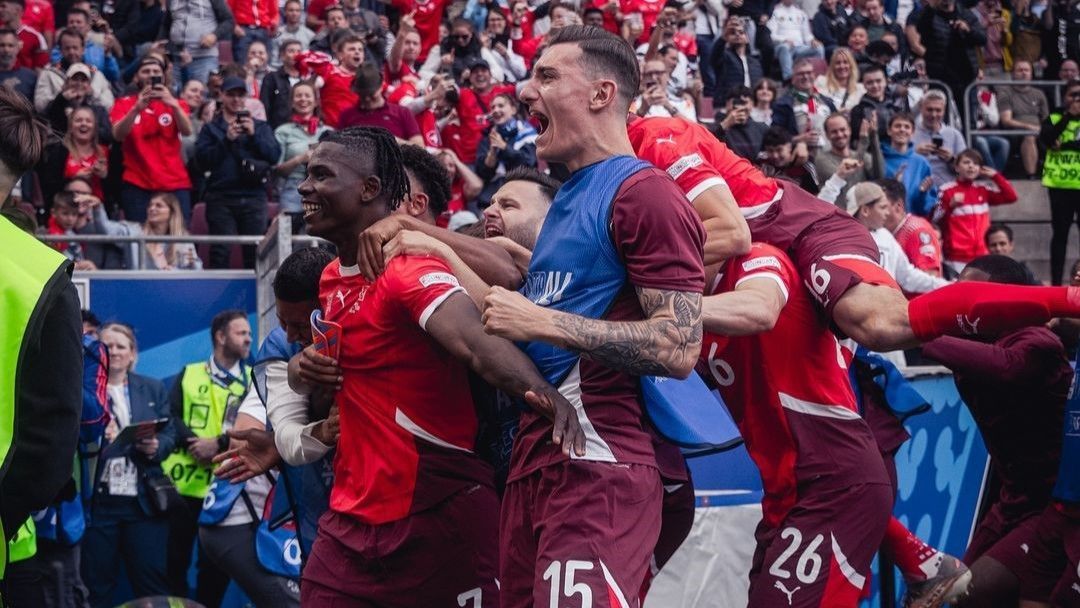 Suíça domina Hungria no primeiro tempo e estreia com vitória na Eurocopa