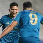 Brasileiro faz hat-trick, e Porto goleia Antwerp pela Champions League